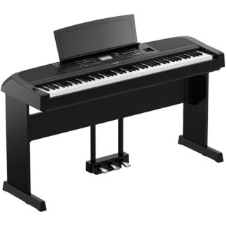 Yamaha DGX-670 Digital Piano angle