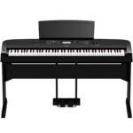 Yamaha DGX-670 Digital Piano front