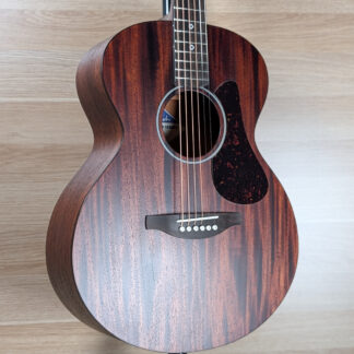 Fenech Guitars Delta Blues Auditorium